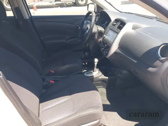 2019 Nissan Versa S Plus