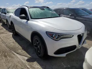 2019 Alfa Romeo Stelvio Ti Lusso
