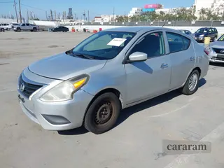 2018 Nissan Versa SV