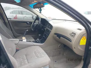 2004 Volvo S60
