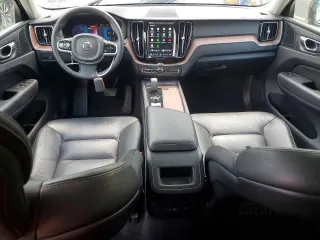 2023 Volvo XC60 Plus Dark Theme