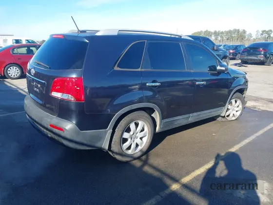 2013 Kia Sorento LX