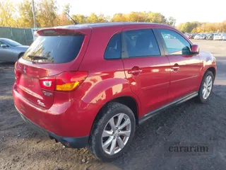 2015 Mitsubishi Outlander ES