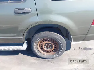 2004 Ford Explorer XLT