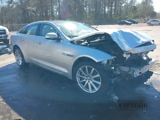 2013 Jaguar XJ