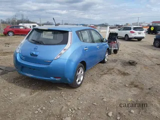 2012 Nissan LEAF SL
