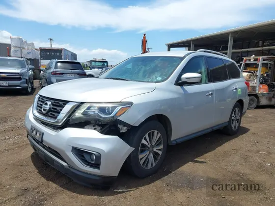 2017 Nissan Pathfinder SL
