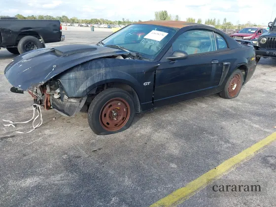 2003 Ford Mustang GT Deluxe