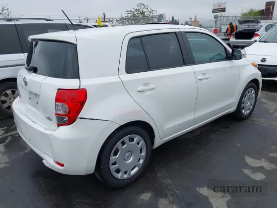 2009 Scion xD