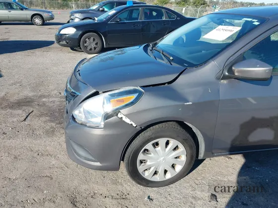 2017 Nissan Versa SV