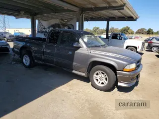 2003 Dodge Dakota Sport