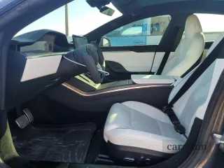 2022 Tesla Model S Plaid