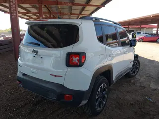 2023 Jeep Renegade Trailhawk
