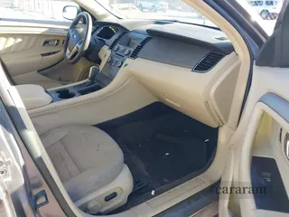 2013 Ford Taurus SE