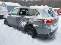 2020 Mitsubishi Outlander SE