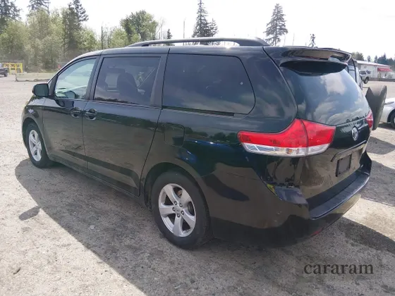 2012 Toyota Sienna LE