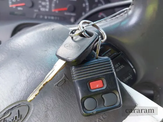 2002 Ford F-150 XL