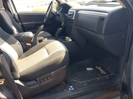 2004 Jeep Grand Cherokee Laredo