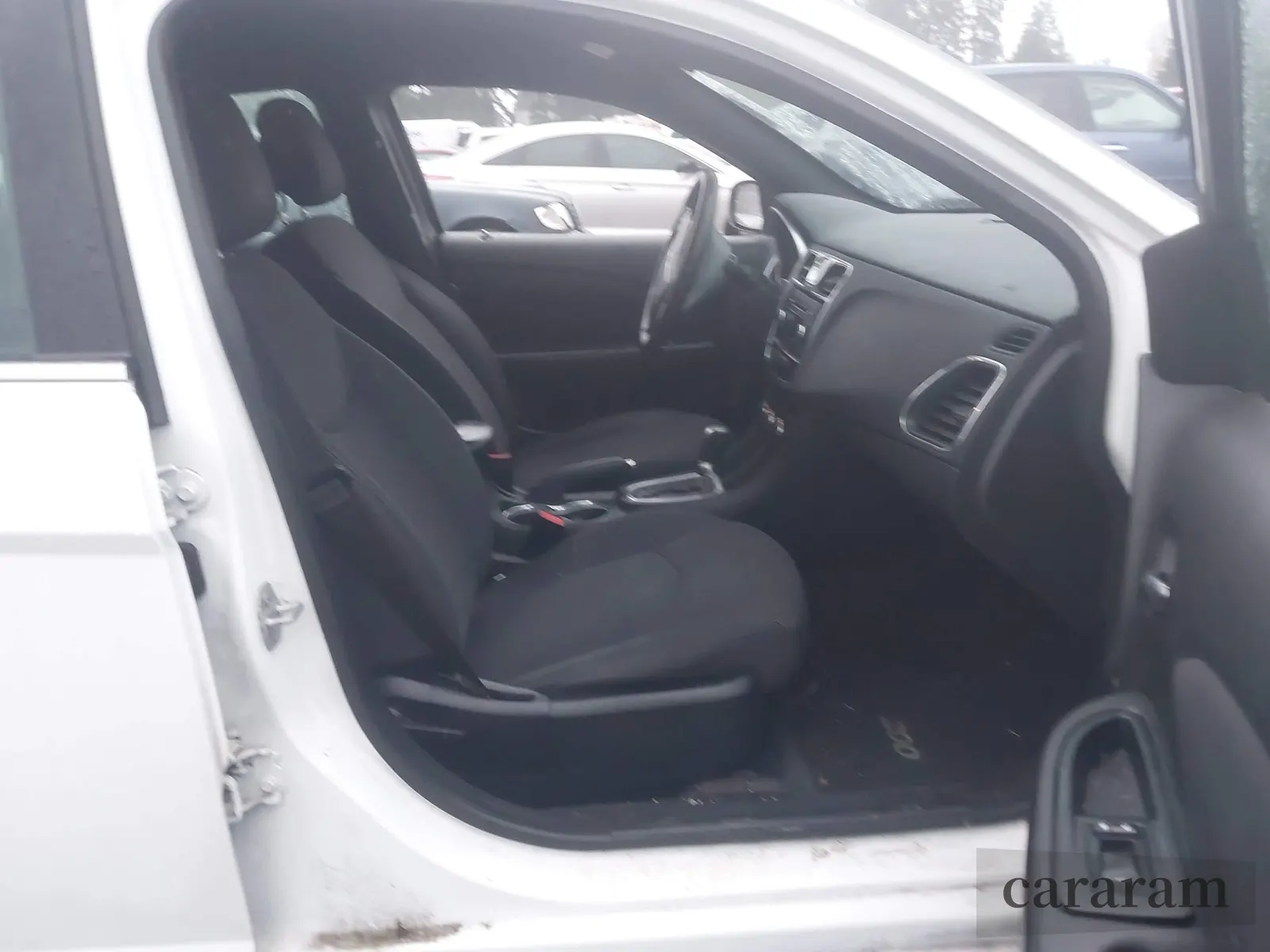 2014 Chrysler 200 LX