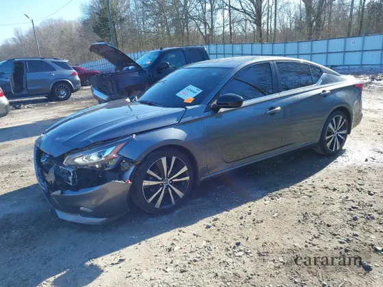 2021 Nissan Altima SR