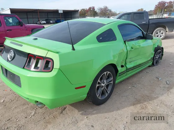 2014 Ford Mustang V6