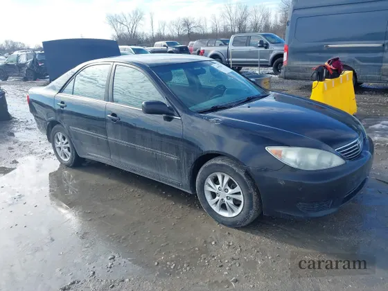 2005 Toyota Camry XLE