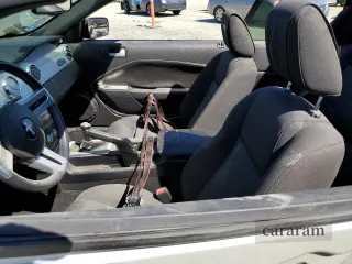 2006 Ford Mustang GT Deluxe