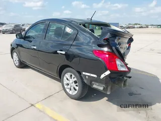 2018 Nissan Versa SV