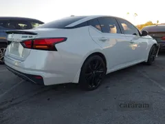 2022 Nissan Altima SR