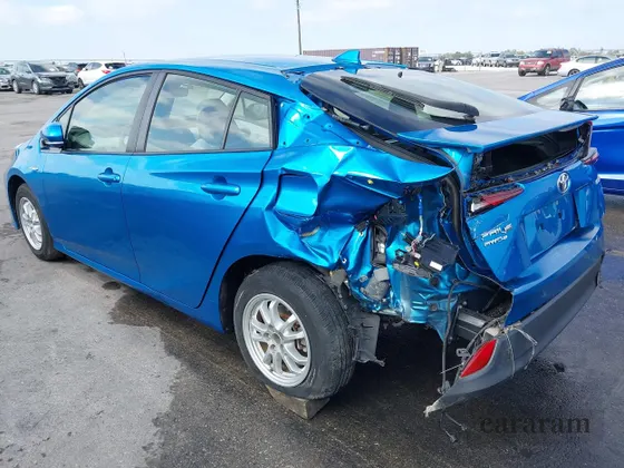 2019 Toyota Prius XLE