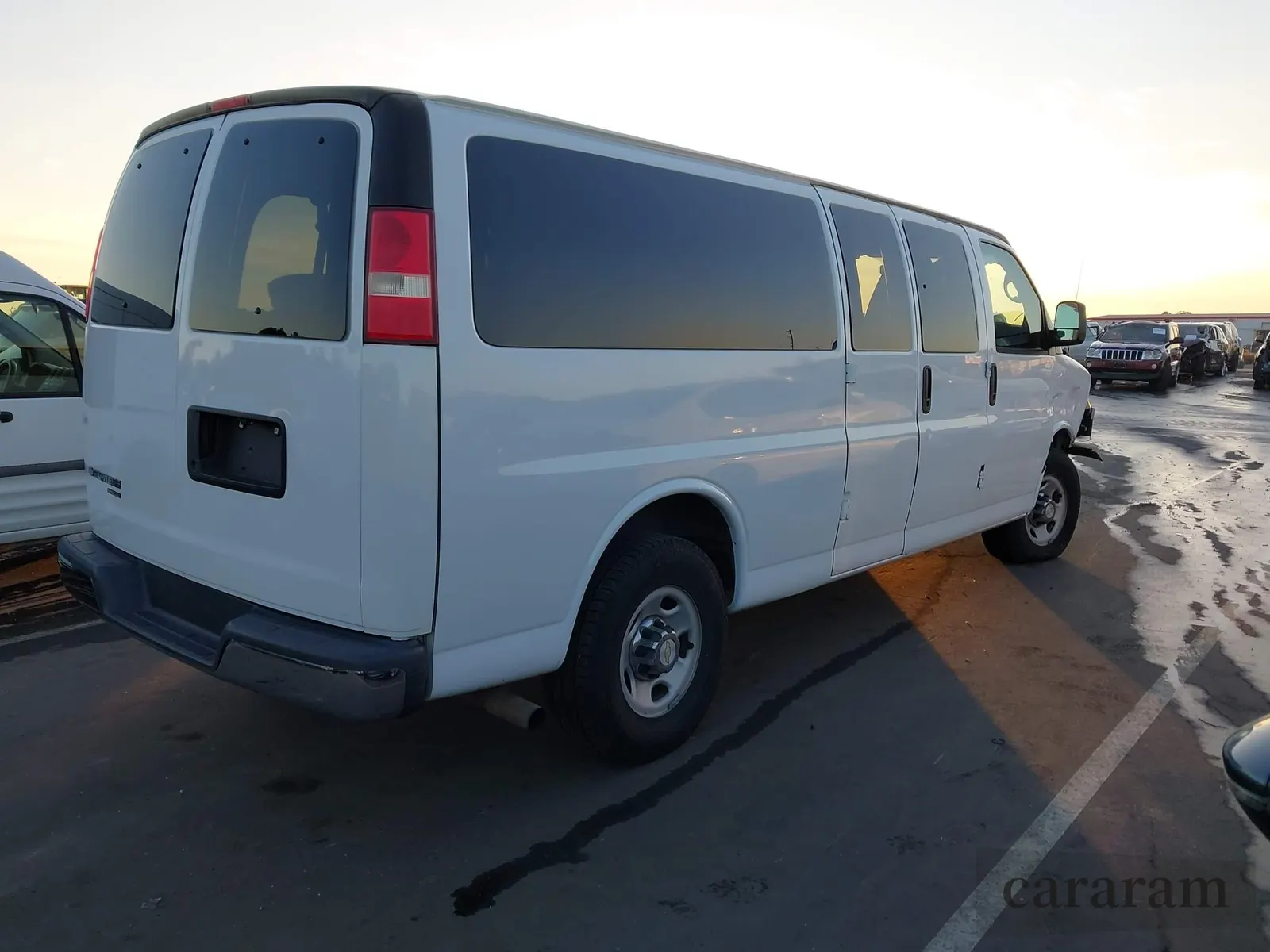 2014 Chevrolet Express Passenger LT