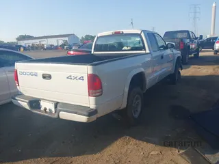 2000 Dodge Dakota Sport
