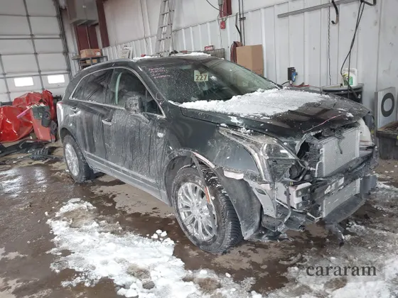 2018 Cadillac XT5 Luxury FWD