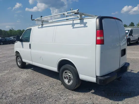 2014 GMC Savana
