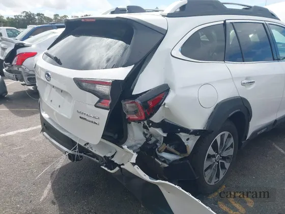 2025 Subaru Outback Touring XT