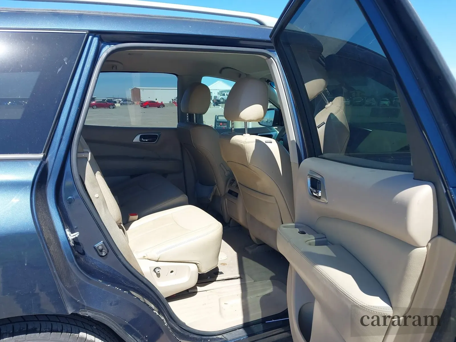 2015 Nissan Pathfinder SV