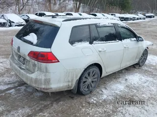 2017 Volkswagen Golf S