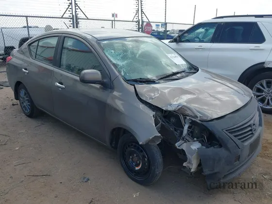 2012 Nissan Versa S