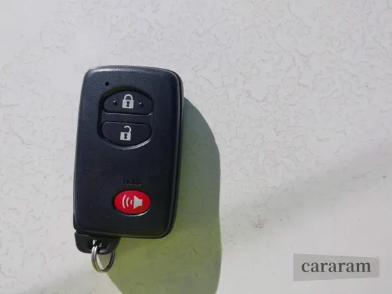 2011 Toyota Prius III