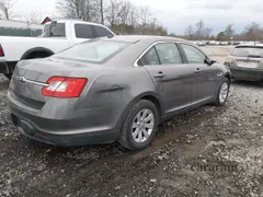 2012 Ford Taurus SE