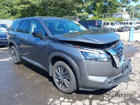2024 Nissan Pathfinder S