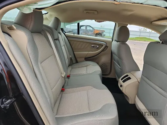 2013 Ford Taurus SEL