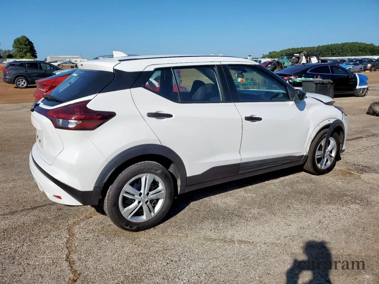 2023 Nissan Kicks S