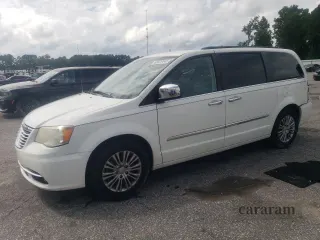 2013 Chrysler Town & Country Touring L
