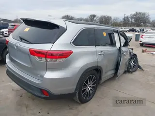 2018 Toyota Highlander SE