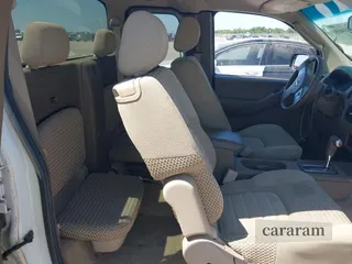 2005 Nissan Frontier SE
