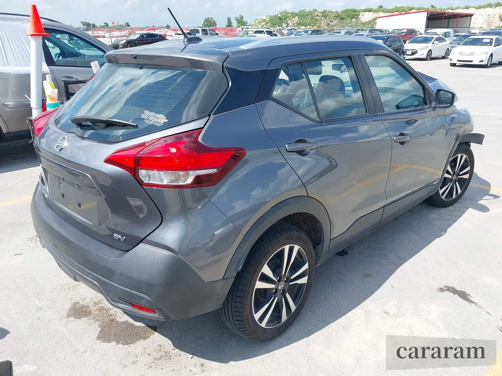 2019 Nissan Kicks SR