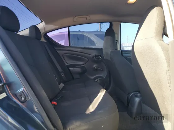 2015 Nissan Versa S Plus