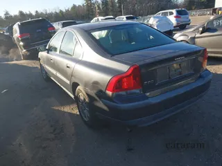 2004 Volvo S60