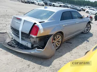 2018 Chrysler 300 Limited